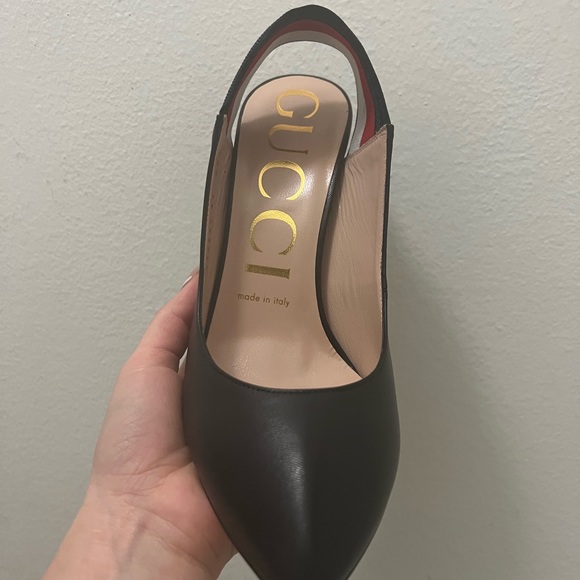 Gucci
Sylvie Leather Web Slingback Pumps - Picture 7 of 8